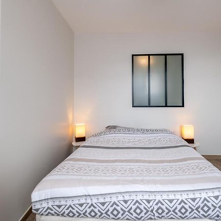 Appartement Lumineux Au Centre Du Village Saint-Felix  Buitenkant foto