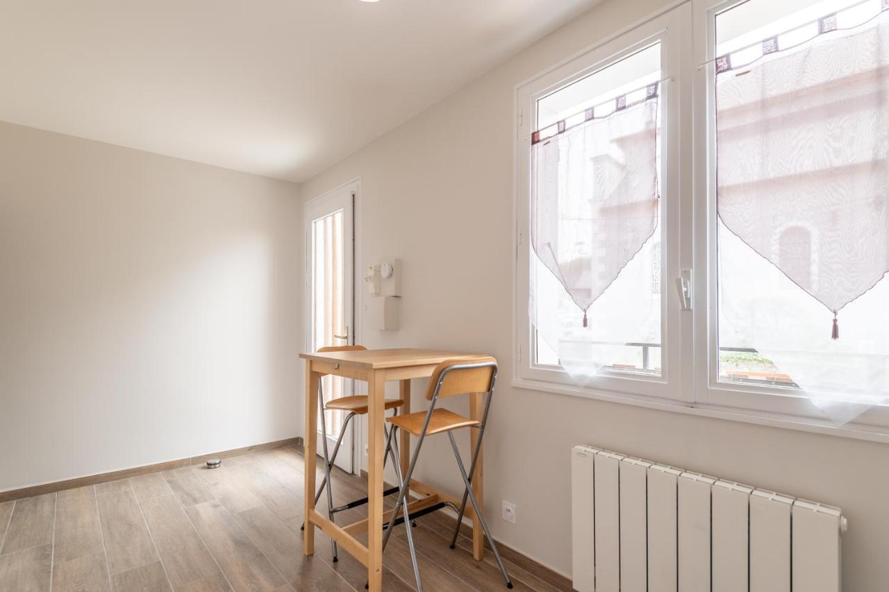 Appartement Lumineux Au Centre Du Village Saint-Felix  Buitenkant foto