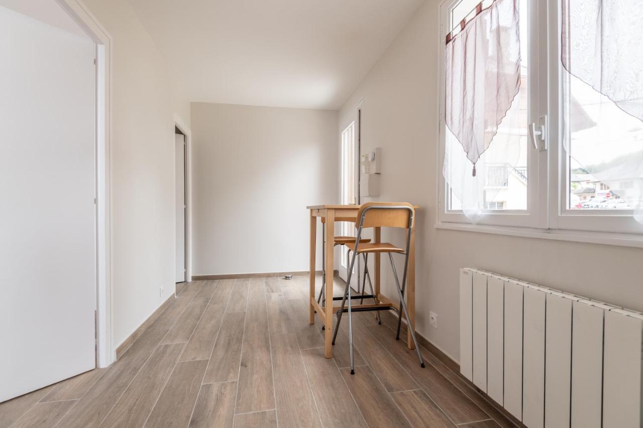 Appartement Lumineux Au Centre Du Village Saint-Felix  Buitenkant foto